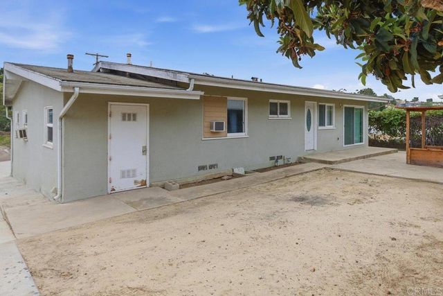 6568 Radio Drive, San Diego, CA 92114