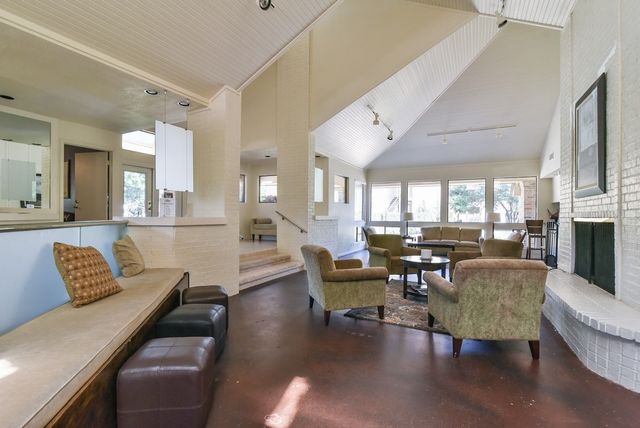 1906 Emerald Place 1214, Arlington, TX 76011