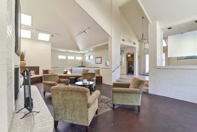 1906 Emerald Place 1214, Arlington, TX 76011