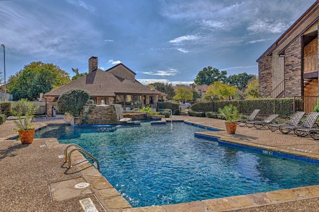 1906 Emerald Place 1214, Arlington, TX 76011