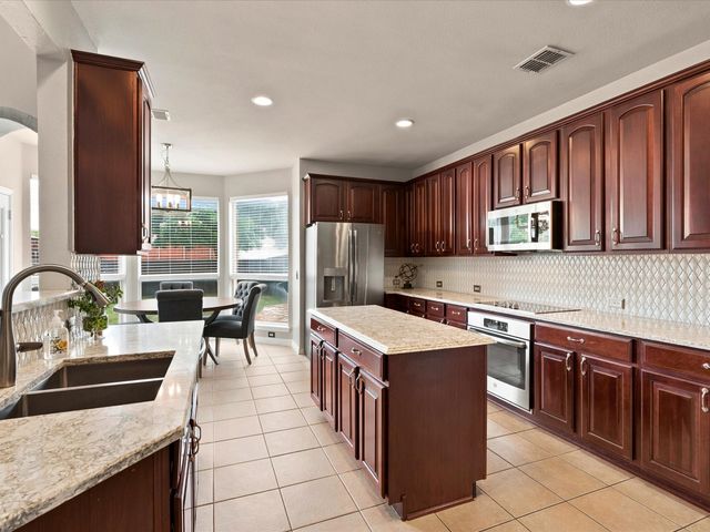 11104 Rogers Road, Frisco, TX 75033