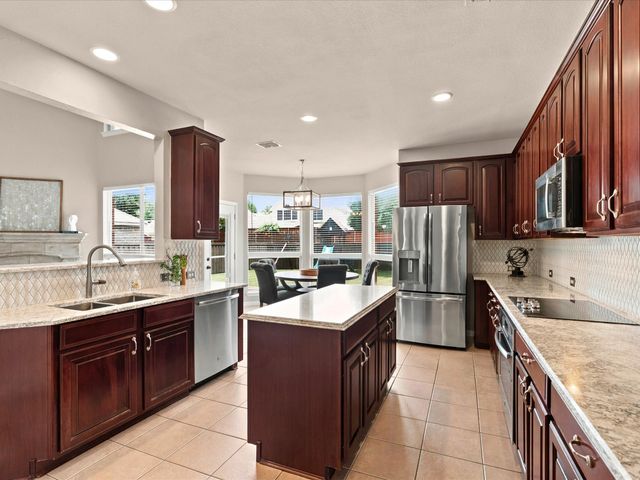 11104 Rogers Road, Frisco, TX 75033