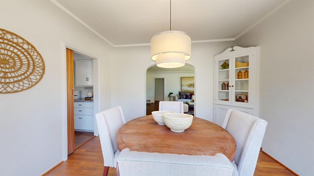 Image 10 of property listing at 1481 N Adoline Avenue, Fresno, CA 93728