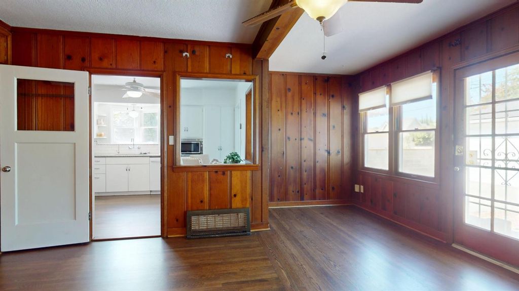 Image 24 of property listing at 1481 N Adoline Avenue, Fresno, CA 93728