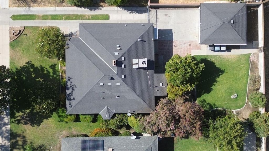 Image 30 of property listing at 1481 N Adoline Avenue, Fresno, CA 93728