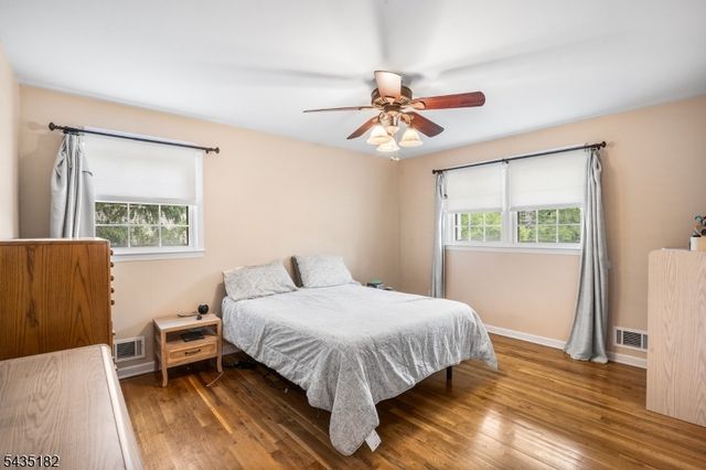 2 Ellam Dr, Randolph Twp., NJ 07869