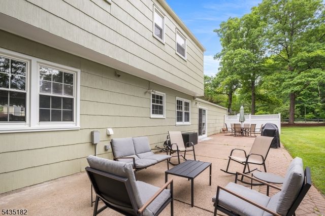 2 Ellam Dr, Randolph Twp., NJ 07869