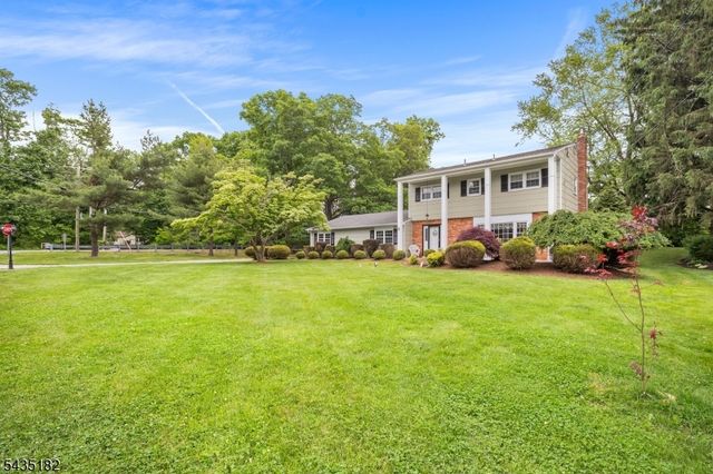 2 Ellam Dr, Randolph Twp., NJ 07869