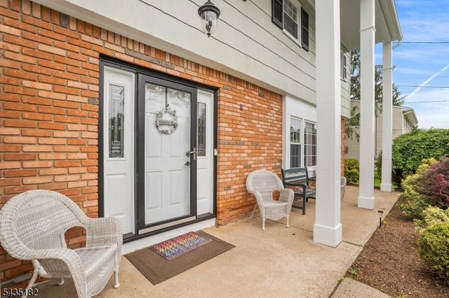 2 Ellam Dr, Randolph Twp., NJ 07869