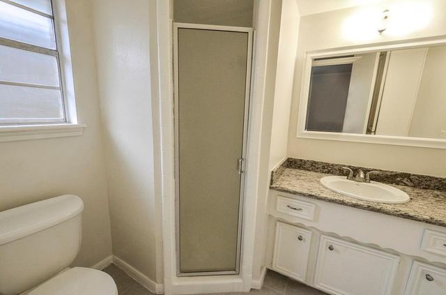 25602 Oakhurst Drive, Spring, TX 77386
