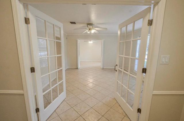 25602 Oakhurst Drive, Spring, TX 77386