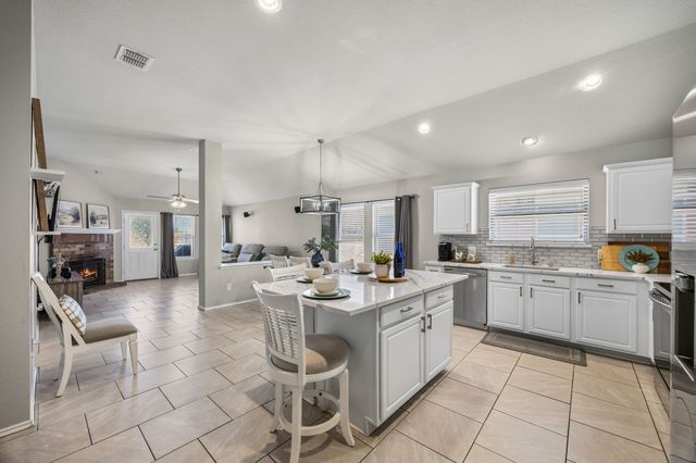 8921 Whirlwind Trail, Aubrey, TX 76227