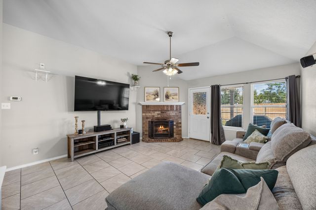 8921 Whirlwind Trail, Aubrey, TX 76227