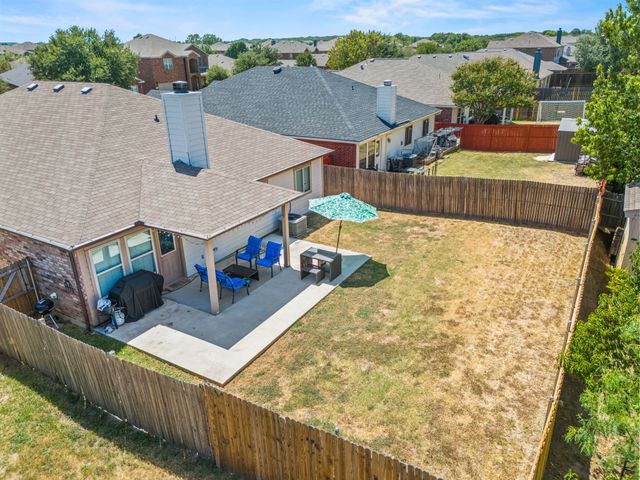 8921 Whirlwind Trail, Aubrey, TX 76227