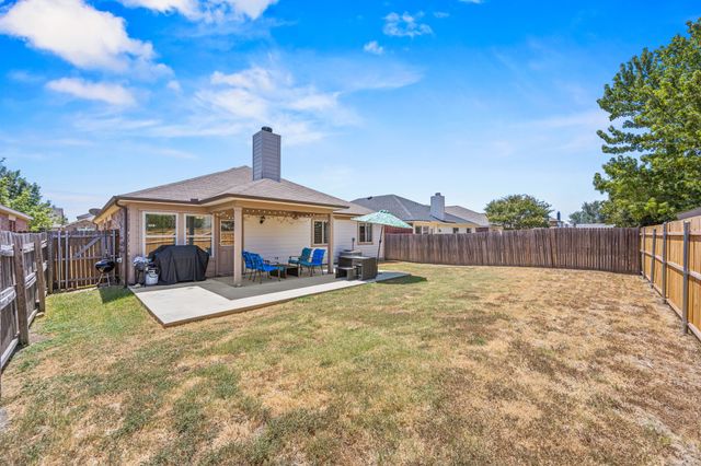 8921 Whirlwind Trail, Aubrey, TX 76227