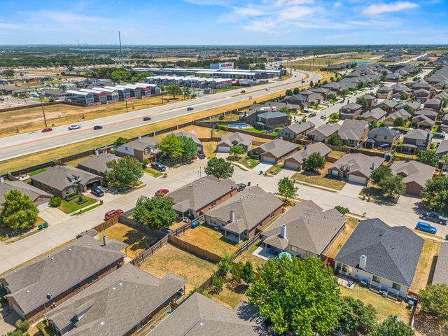 8921 Whirlwind Trail, Aubrey, TX 76227