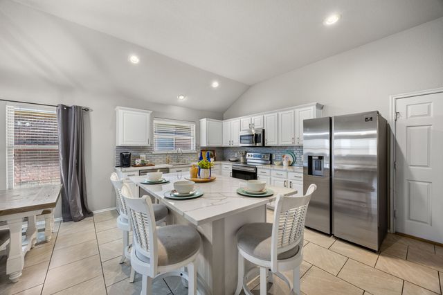 8921 Whirlwind Trail, Aubrey, TX 76227