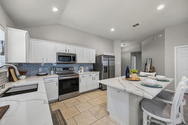 8921 Whirlwind Trail, Aubrey, TX 76227