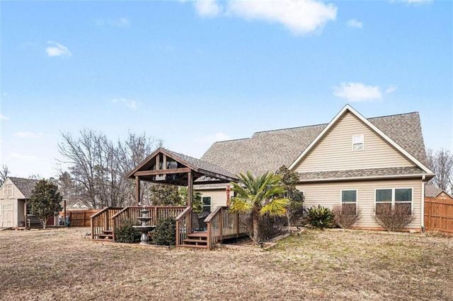 817 Smallwood Trace, Hampton, GA 30228