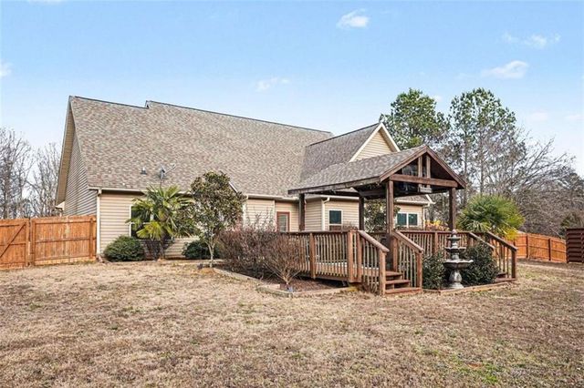 817 Smallwood Trace, Hampton, GA 30228