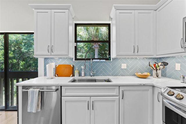 1714 STARLING DRIVE 201, Sarasota, FL 34231