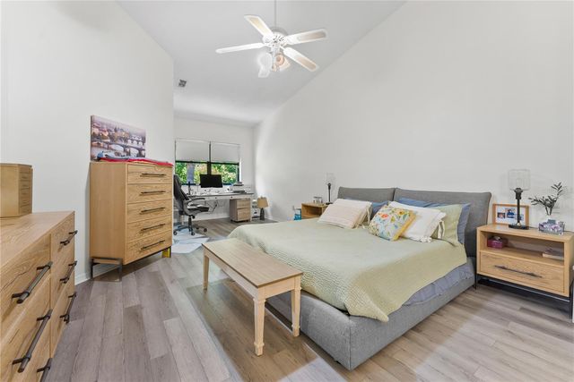 1714 STARLING DRIVE 201, Sarasota, FL 34231