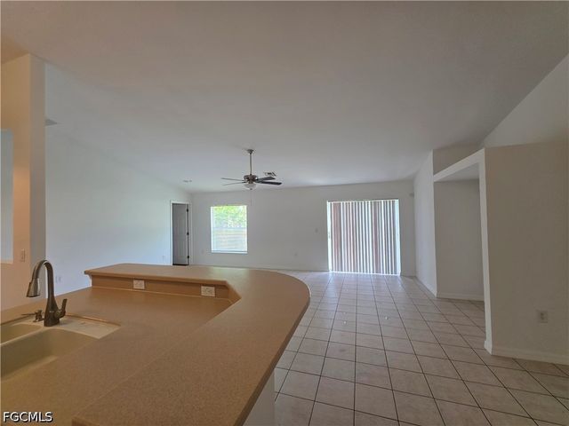 1014 NW 31st PL, Cape Coral, FL 33993