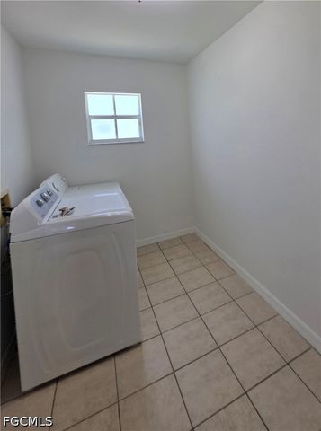1014 NW 31st PL, Cape Coral, FL 33993