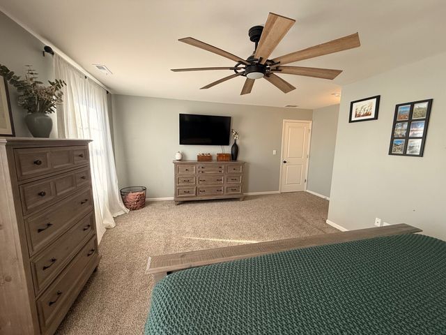 1208 Legacy Pointe Boulevard, Joliet, IL 60431