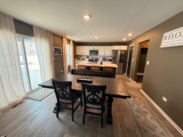 1208 Legacy Pointe Boulevard, Joliet, IL 60431