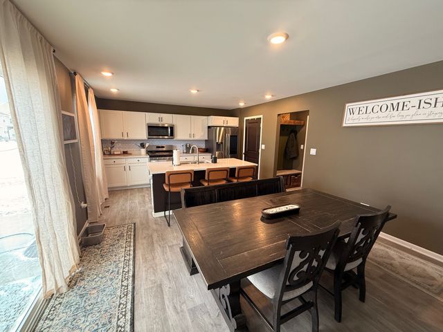 1208 Legacy Pointe Boulevard, Joliet, IL 60431