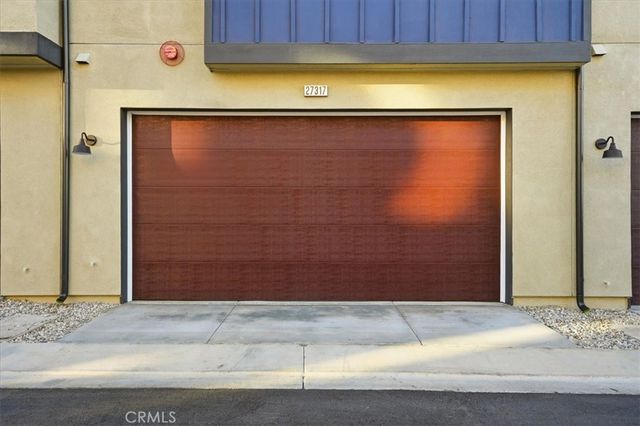 27323 Seven Oaks Lane, Valencia, CA 91381