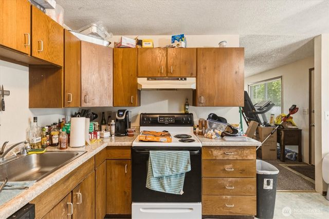 360 24th Avenue, Longview, WA 98632