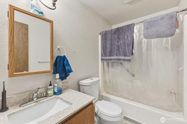 360 24th Avenue, Longview, WA 98632