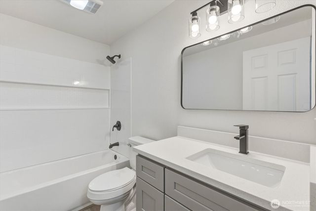 360 24th Avenue, Longview, WA 98632