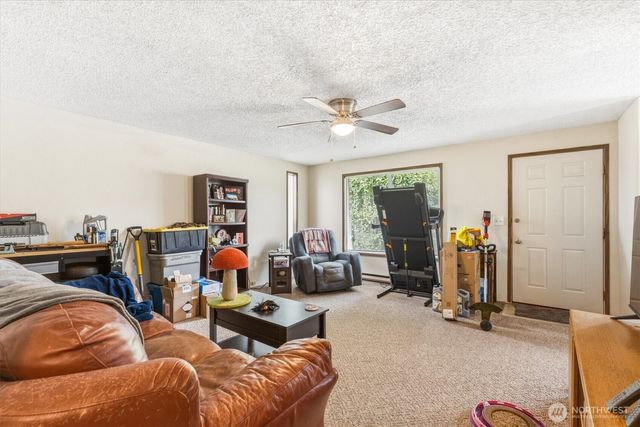 360 24th Avenue, Longview, WA 98632
