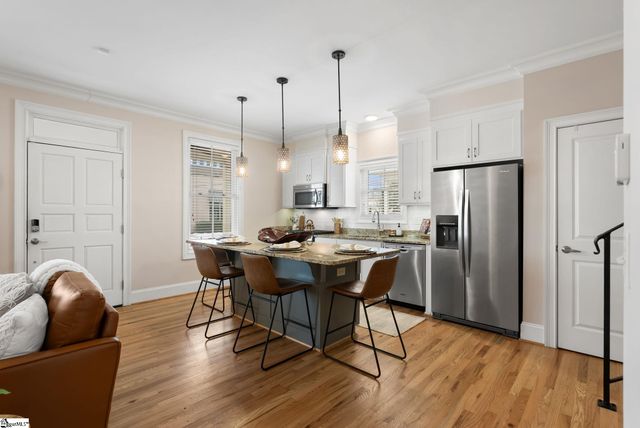 4 Asbury Avenue, Greenville, SC 29601