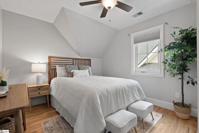 4 Asbury Avenue, Greenville, SC 29601