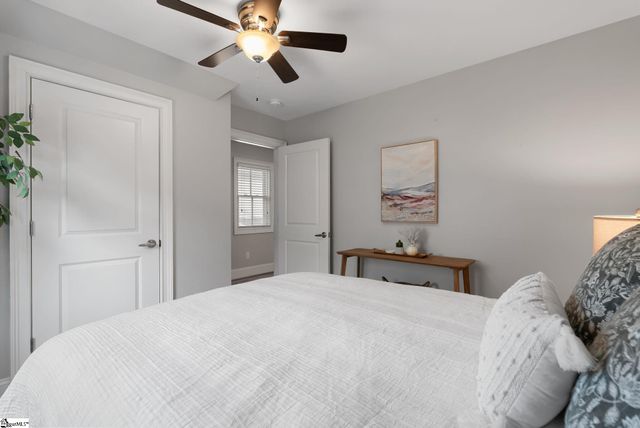 4 Asbury Avenue, Greenville, SC 29601