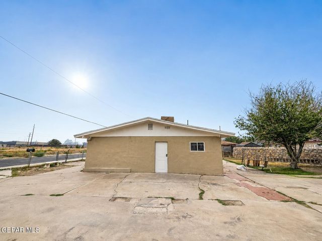 305 MCCUNE Road, El Paso, TX 79915