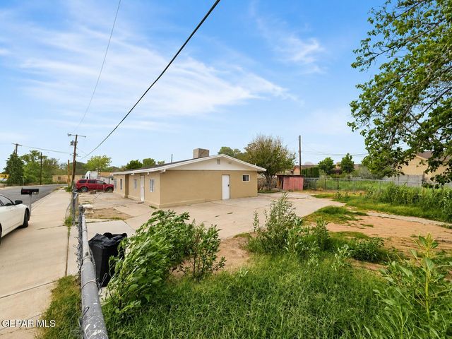 305 MCCUNE Road, El Paso, TX 79915