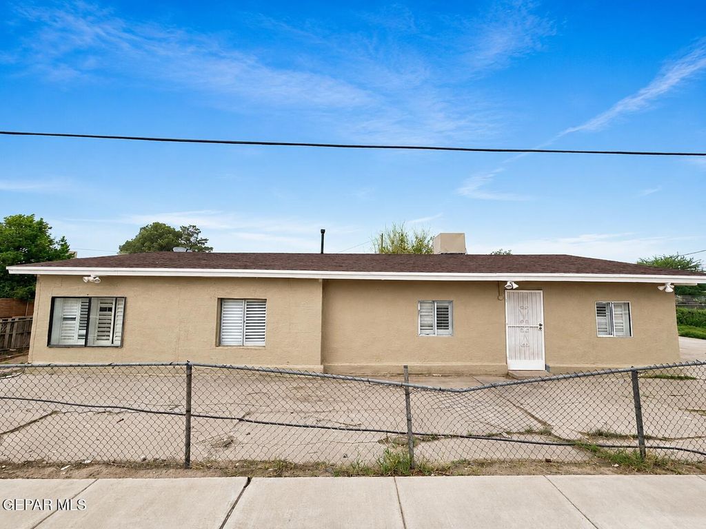 305 MCCUNE Road, El Paso, TX 79915