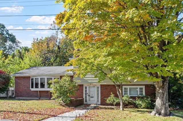 9 Randolph Rd, Stoneham, MA 02180