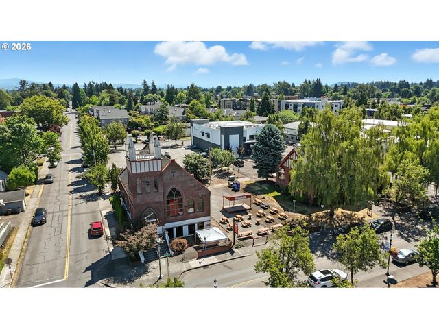 318 Ne ROBERTS Ave 203, Gresham, OR 97030