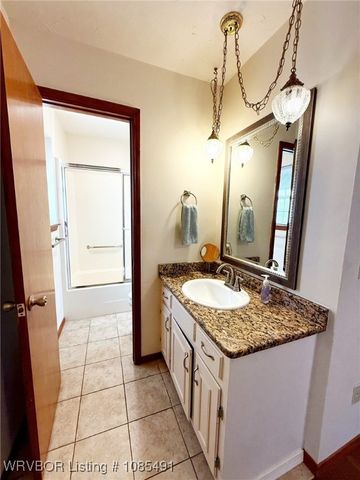 306 E Harriet Place, Sallisaw, OK 74955