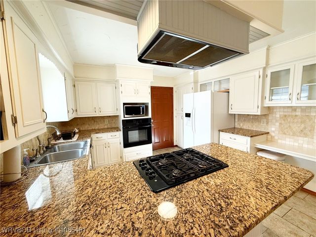 306 E Harriet Place, Sallisaw, OK 74955