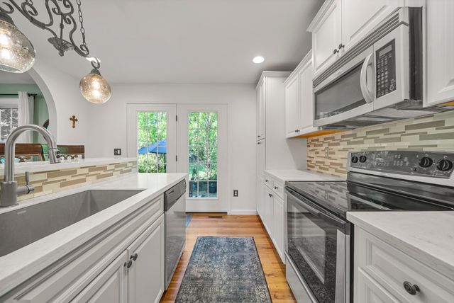 26 Hobbs Court, Wilton, NH 03086