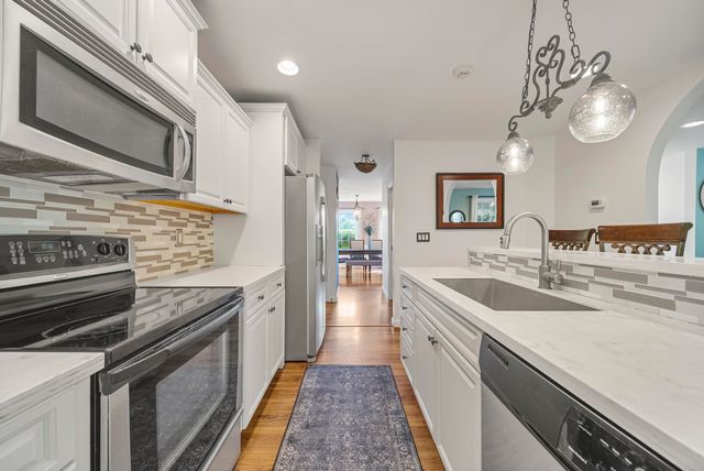 26 Hobbs Court, Wilton, NH 03086