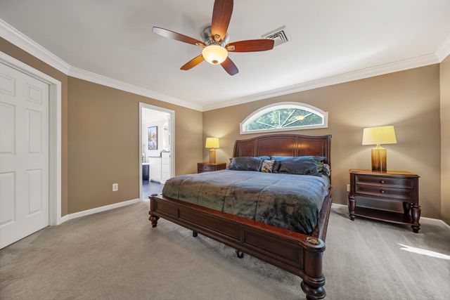 26 Hobbs Court, Wilton, NH 03086
