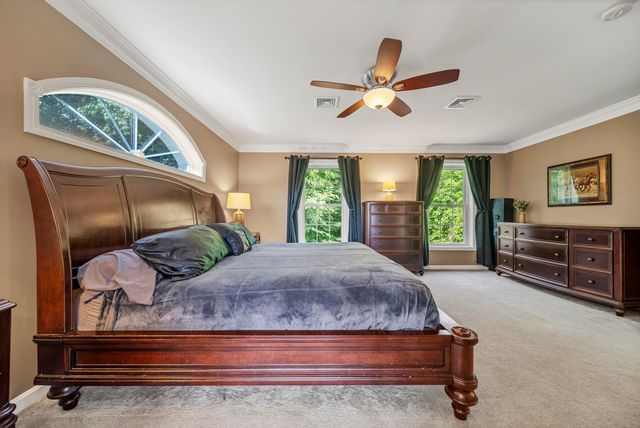 26 Hobbs Court, Wilton, NH 03086